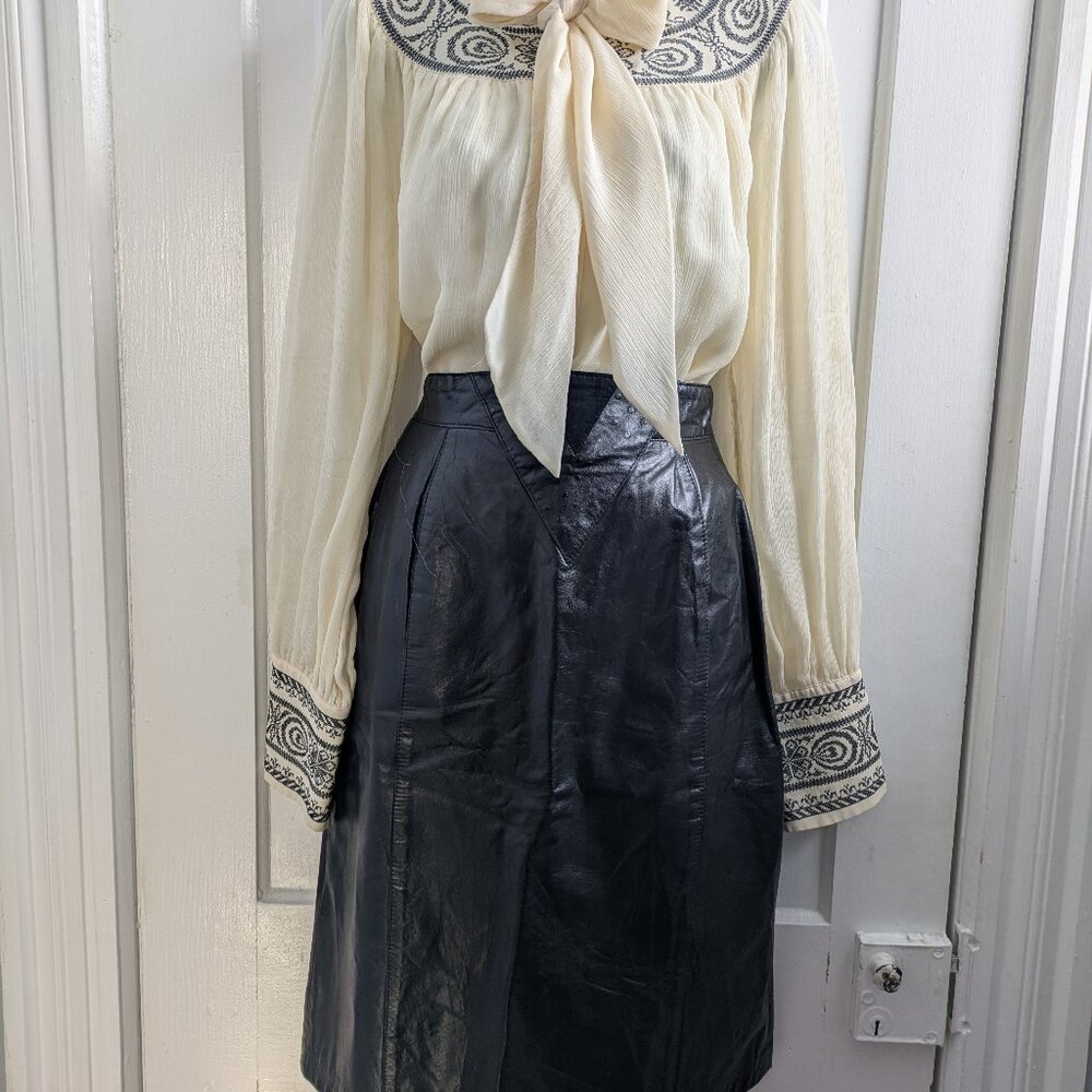 Liz Harbosin black leather skirt